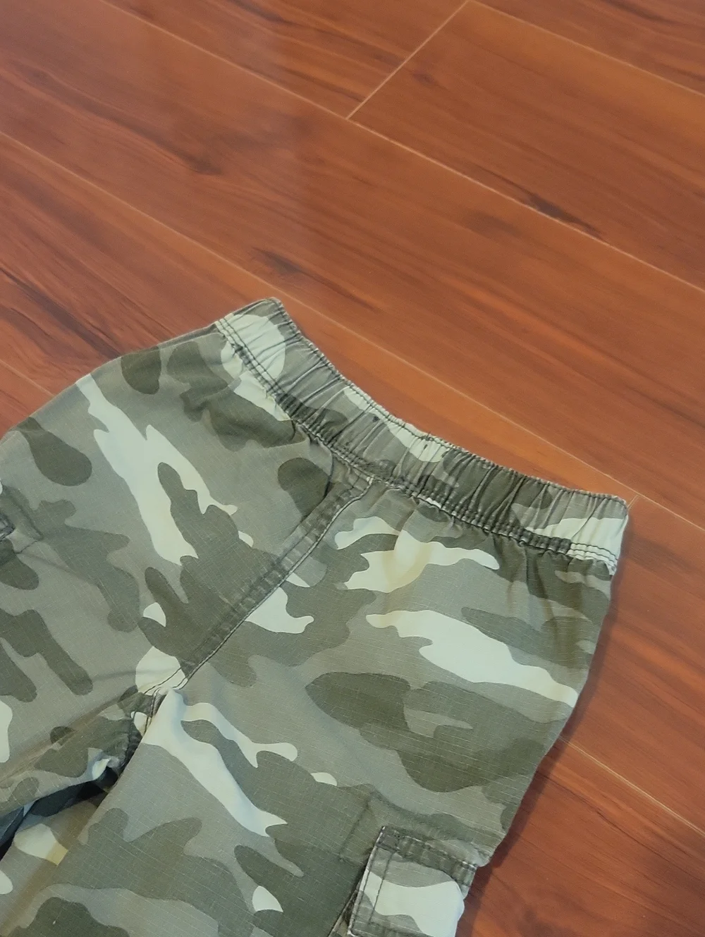 THE CHILDREN'S PLACE Cargo Shorts Camo Size 4T